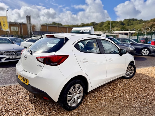 Used Mazda Mazda2 2015 for sale - 76235242: Photo 5