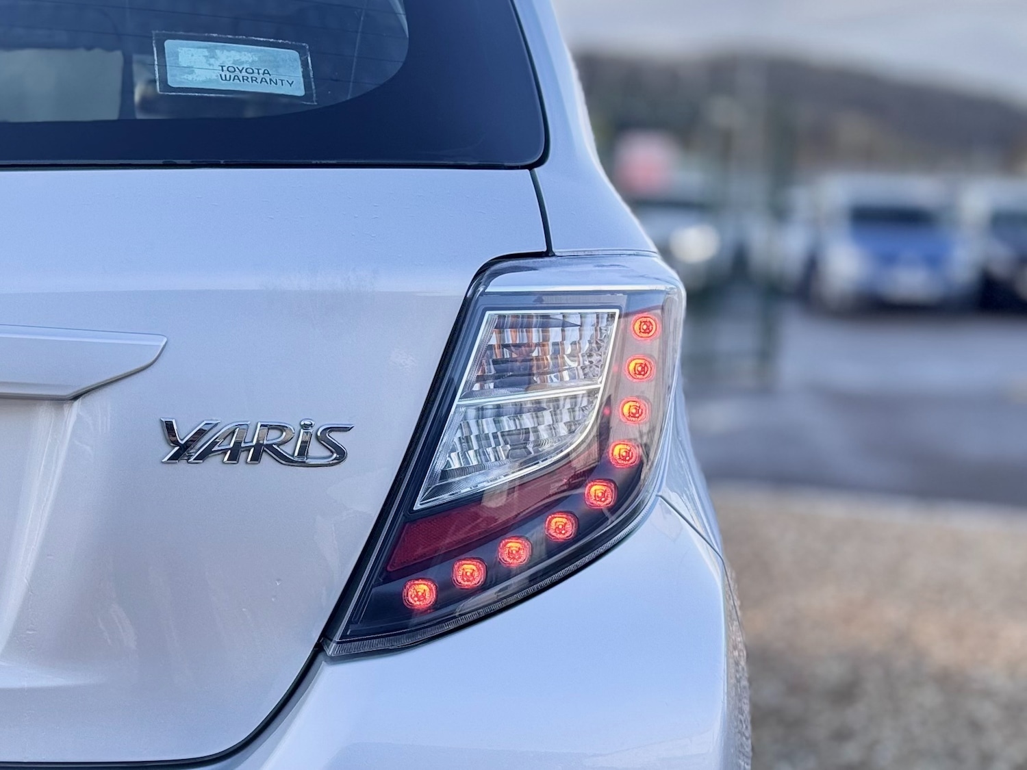 Used Toyota Yaris 2014 for sale - 77380739: Photo 49