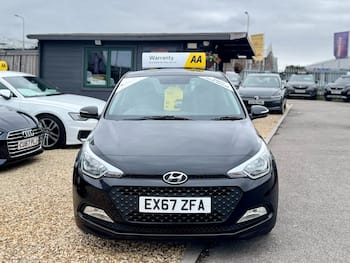 Used Hyundai i20 2017 for sale - 79844704: Photo
