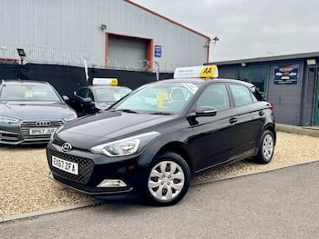 Used Hyundai i20 2017 for sale - 79844704: Photo