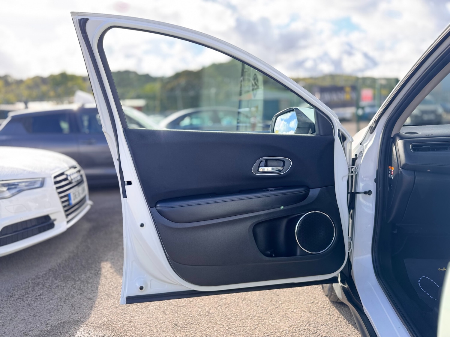 Used Honda HR-V 2017 for sale - 76859897: Photo 42