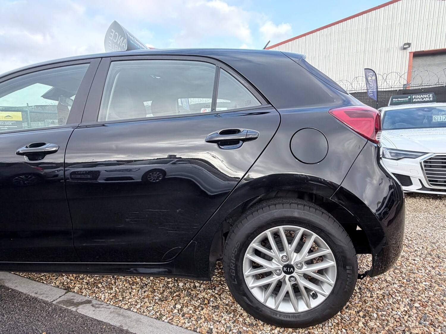 Used Kia Rio 2017 for sale - 77947404: Photo 21