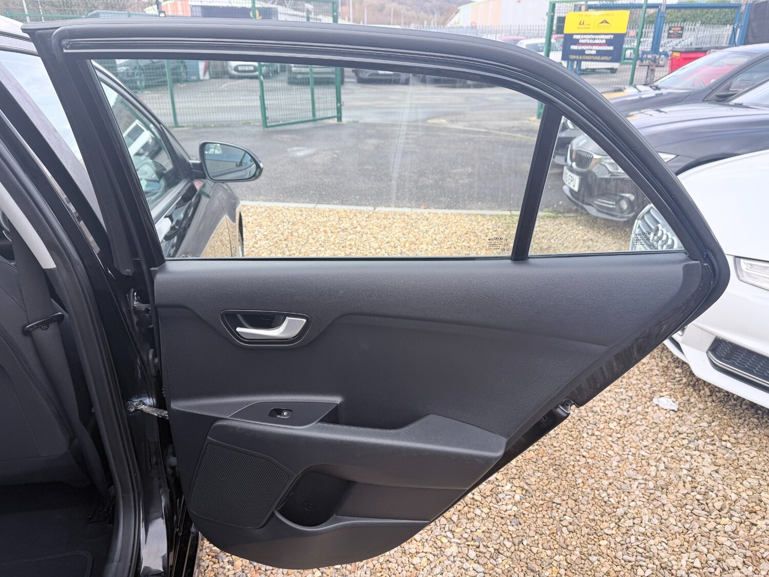 Used Kia Rio 2017 for sale - 77947404: Photo 36