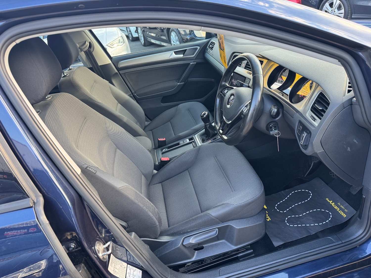 Used Volkswagen Golf 2015 for sale - 76682220: Photo 8