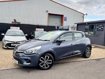 Used Renault Clio 2019 for sale - 79684968: Photo