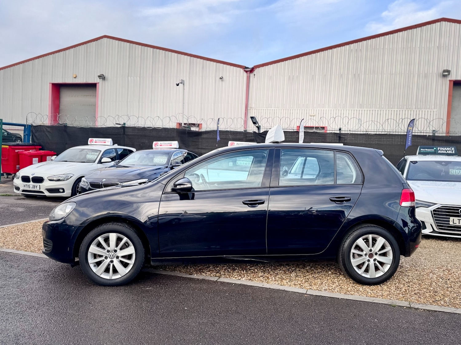 Used Volkswagen Golf 2011 for sale - 76946817: Photo 16