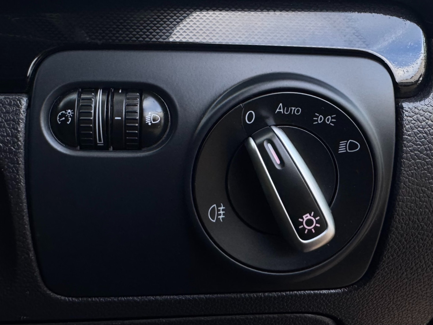 Used Volkswagen Golf 2011 for sale - 76946817: Photo 27