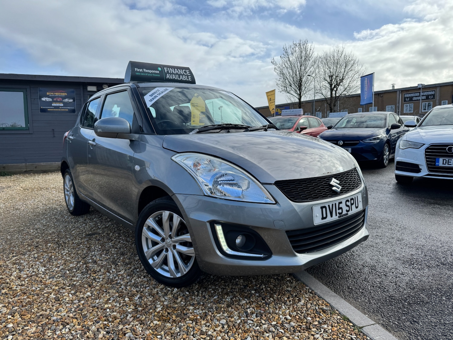Used Suzuki Swift 2015 for sale - 77579855: Photo 1