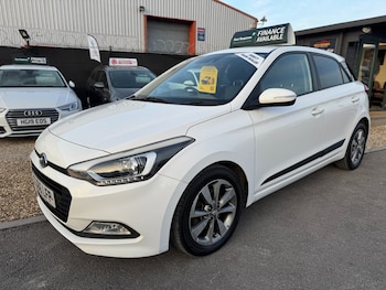 Used Hyundai i20 2016 for sale - 76946842: Photo