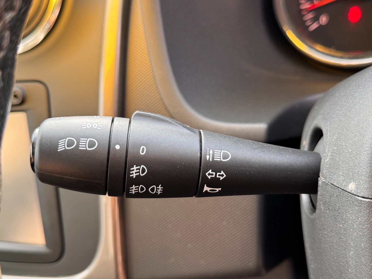 Used Dacia Sandero Stepway 2015 for sale - 76102614: Photo 29