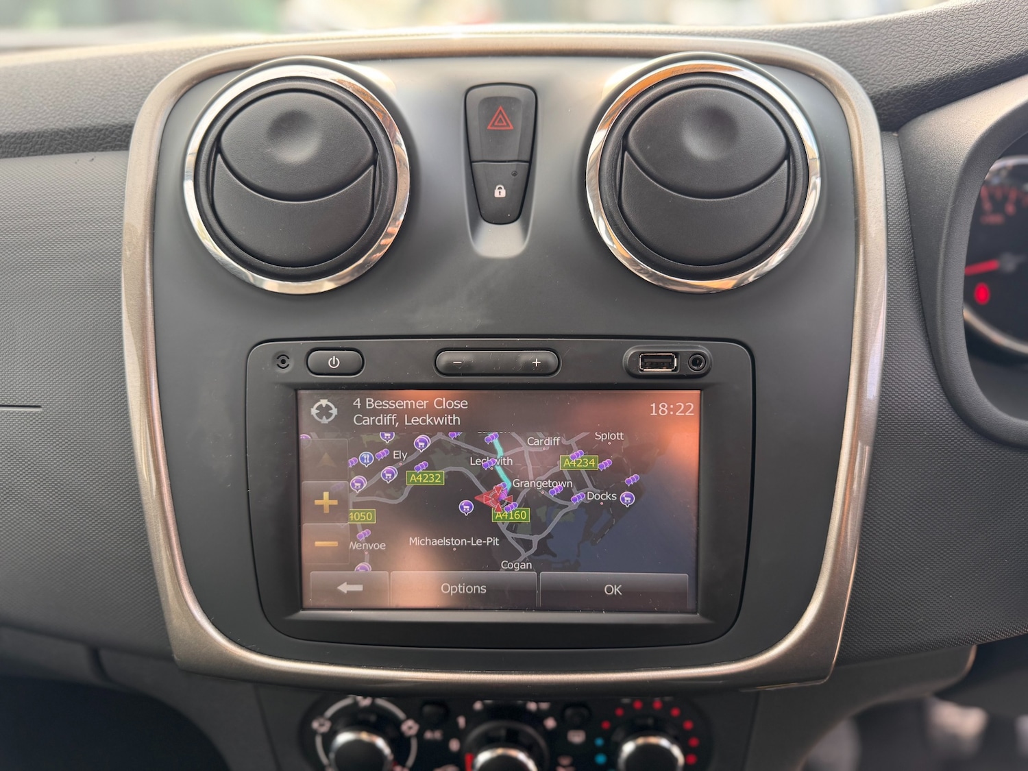 Used Dacia Sandero Stepway 2015 for sale - 76102614: Photo 30