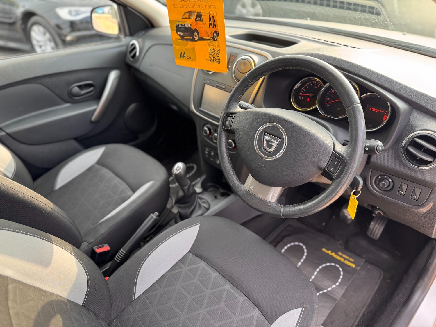 Used Dacia Sandero Stepway 2015 for sale - 76102614: Photo 33
