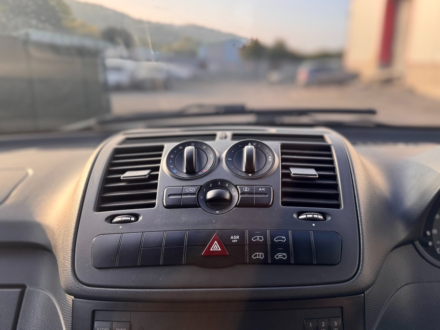 Used Mercedes-Benz Vito 2015 for sale - 76428465: Photo 14