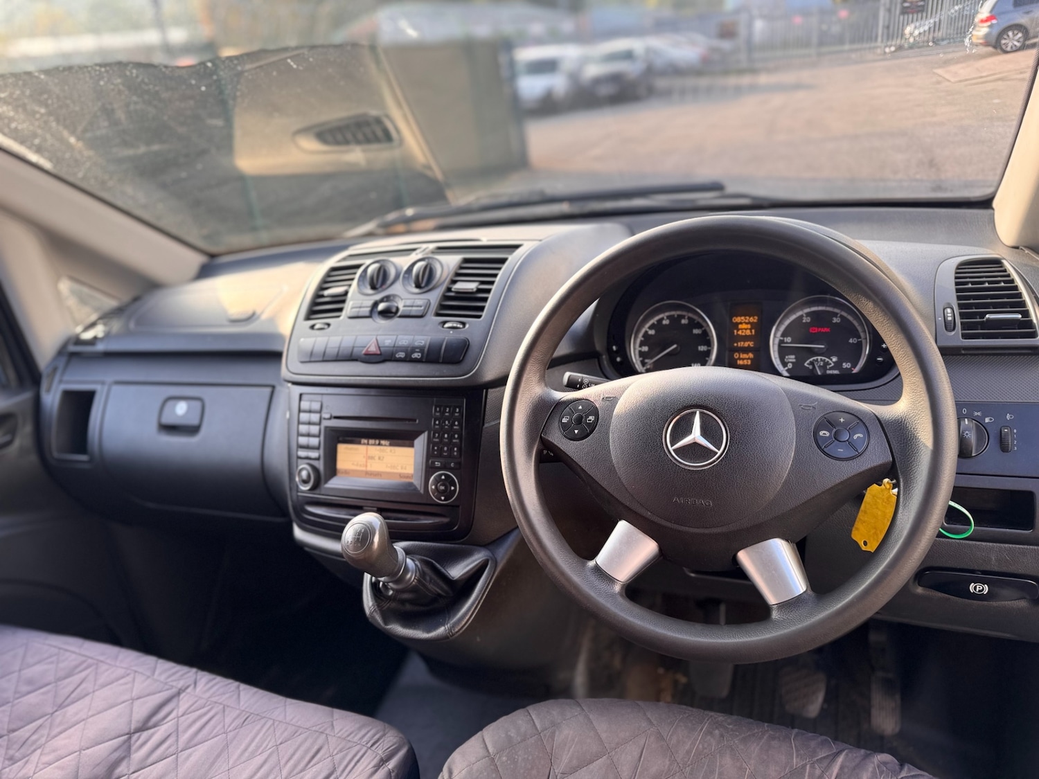 Used Mercedes-Benz Vito 2015 for sale - 76428465: Photo 9