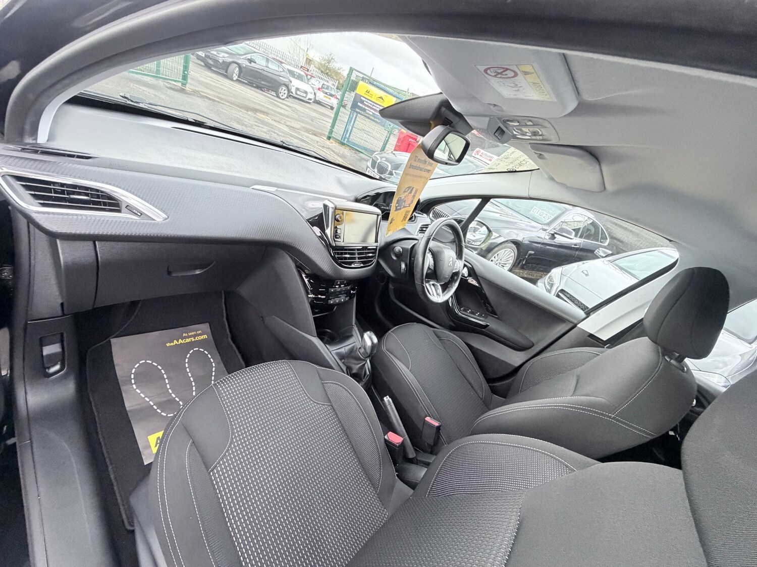 Used Peugeot 208 2019 for sale - 77947392: Photo 17