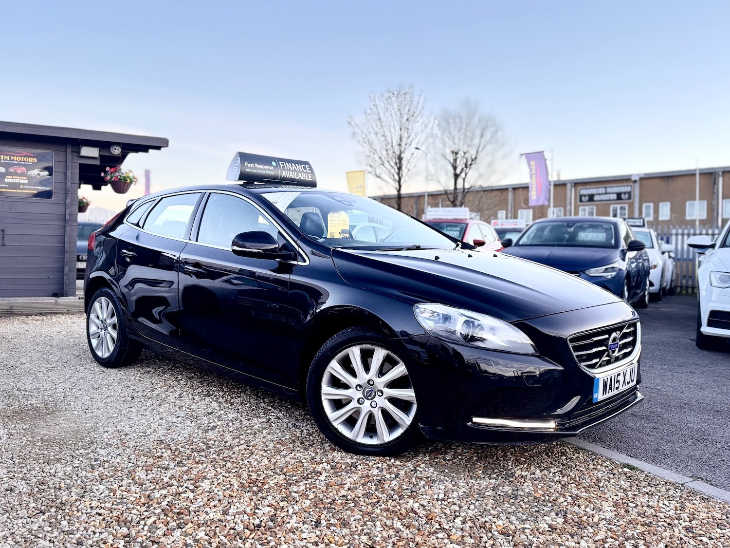 Used Volvo V40 2015 for sale - 76763249: Photo 1