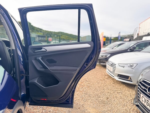 Used Volkswagen Tiguan 2019 for sale - 76255284: Photo 37