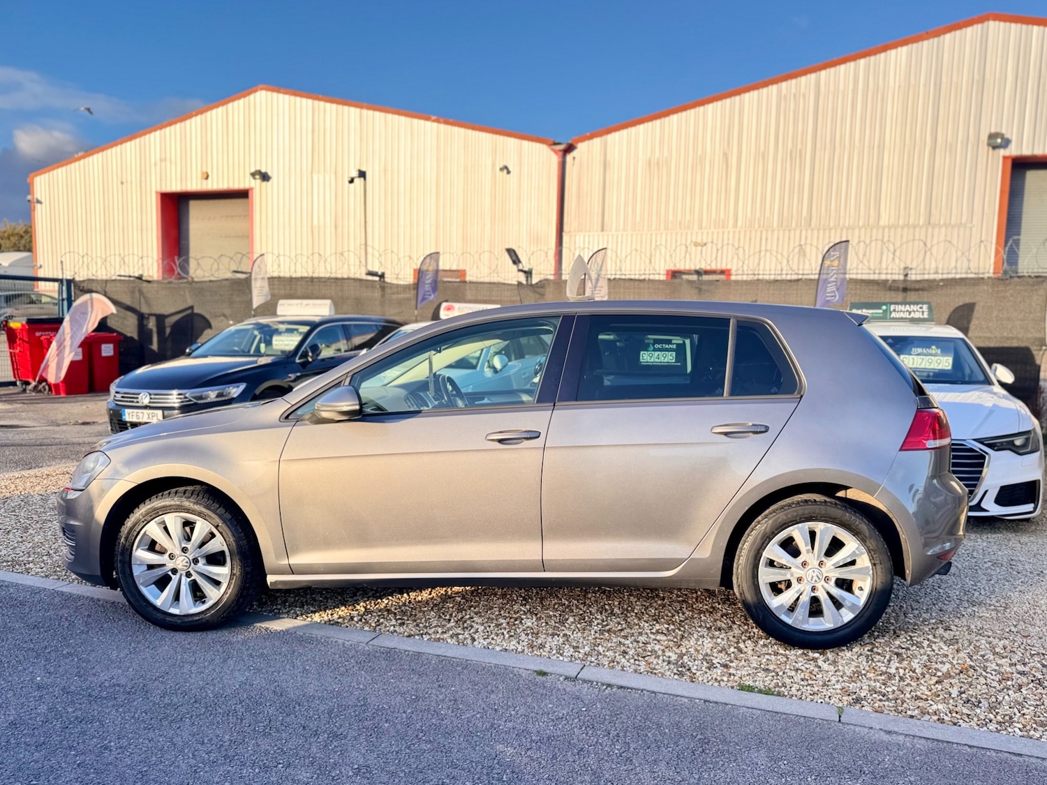 Used Volkswagen Golf 2014 for sale - 76425889: Photo 16