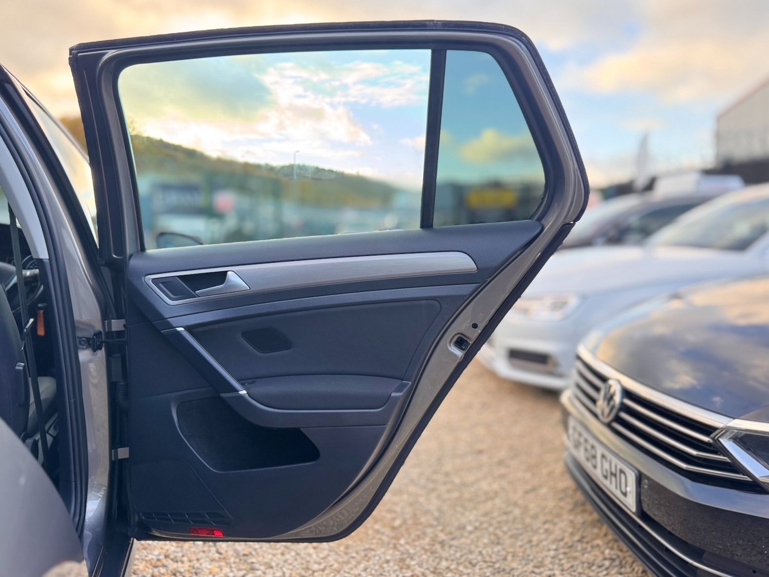 Used Volkswagen Golf 2014 for sale - 76425889: Photo 37