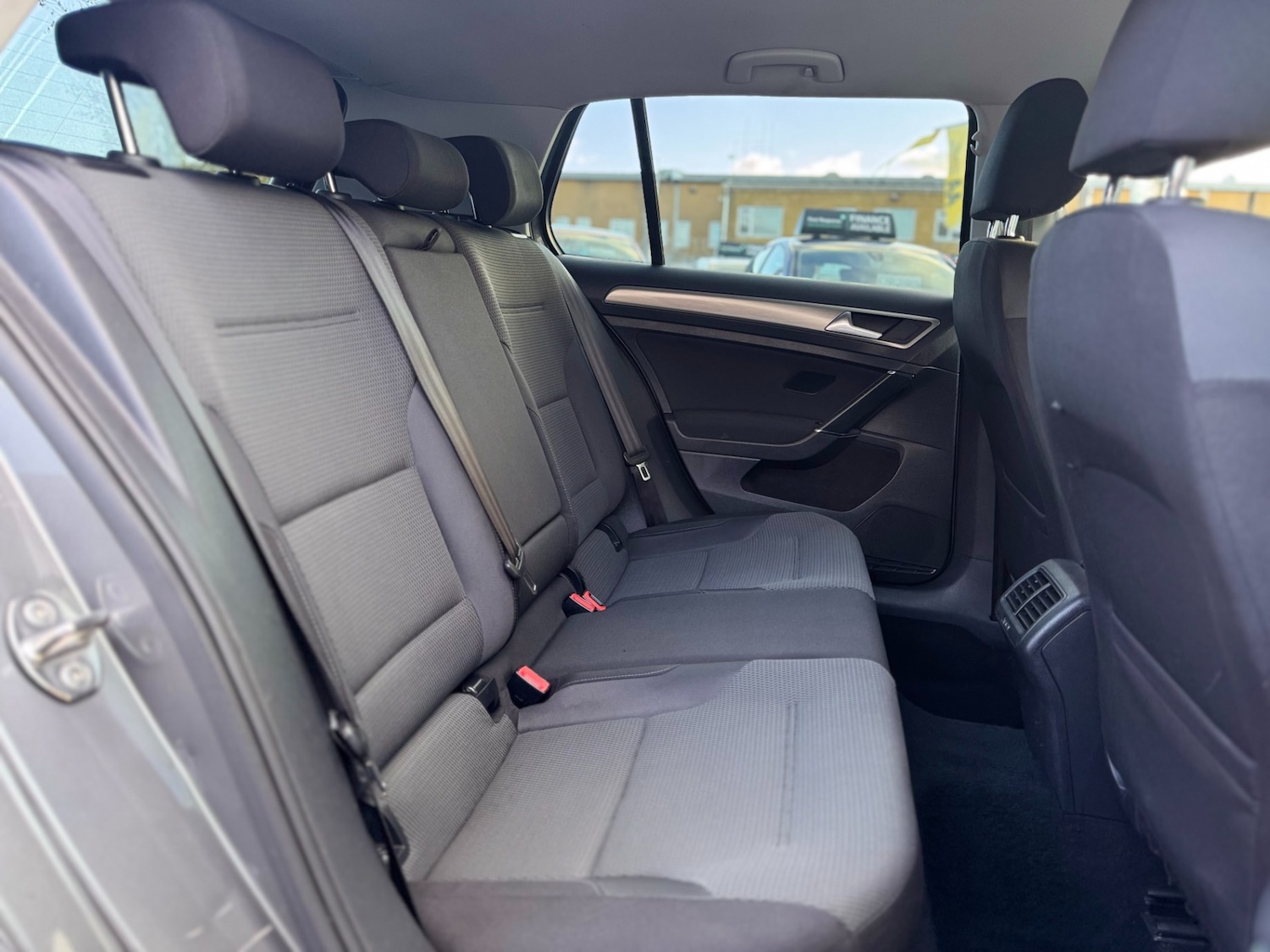 Used Volkswagen Golf 2014 for sale - 76425889: Photo 38