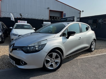 Used Renault Clio 2014 for sale - 75619102: Photo