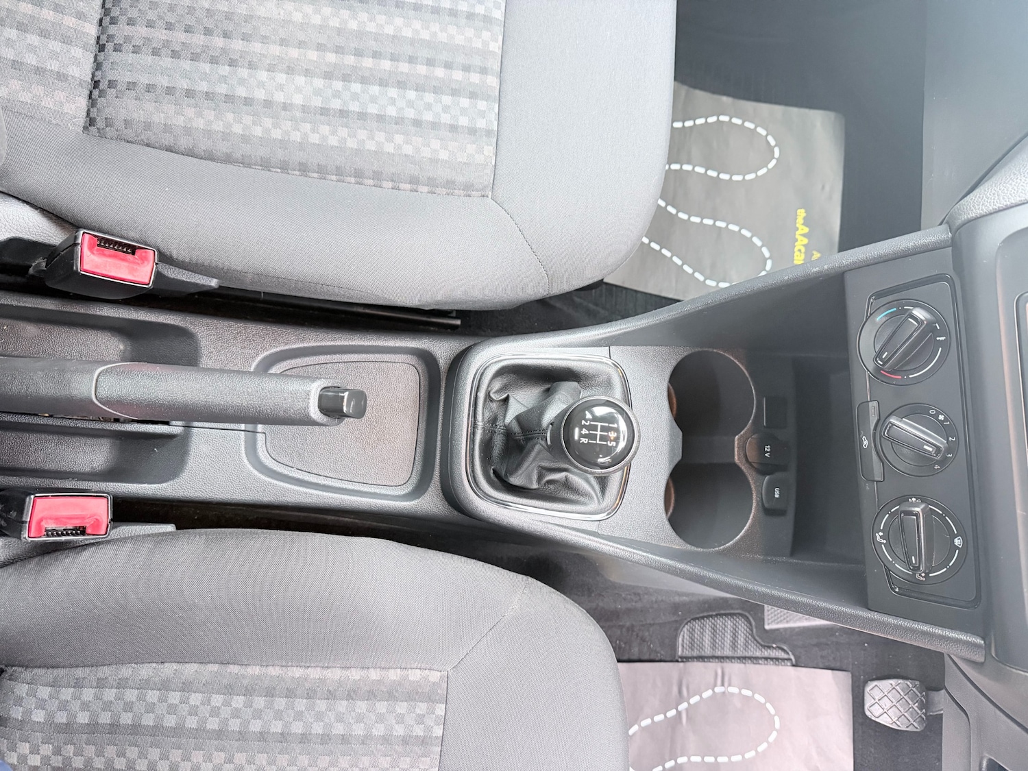 Used Volkswagen Polo 2015 for sale - 78107974: Photo 28