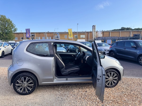 Used Volkswagen up! 2017 for sale - 76234936: Photo 42