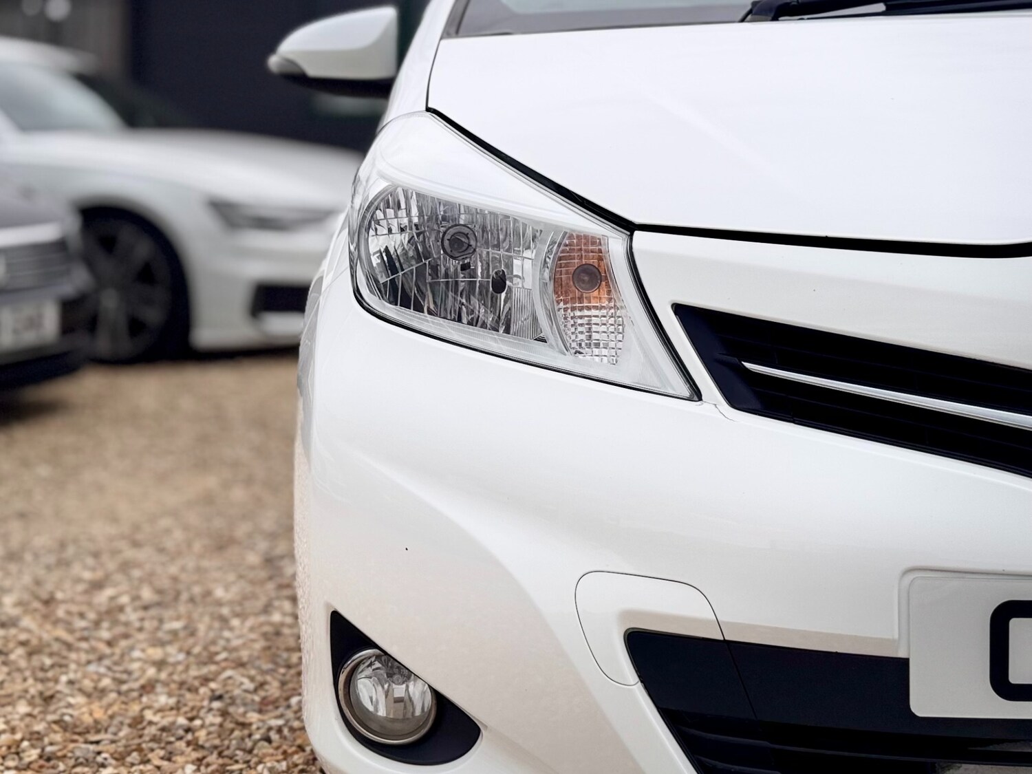 Used Toyota Yaris 2013 for sale - 77688644: Photo 49