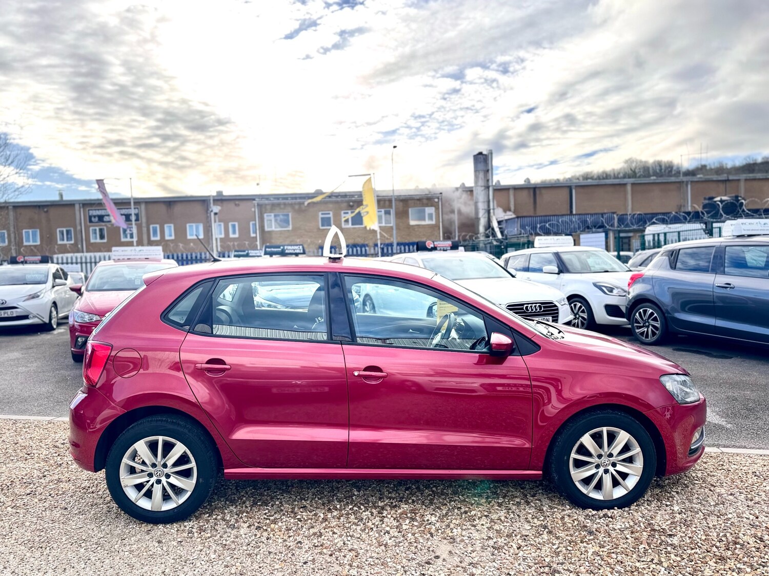 Used Volkswagen Polo 2015 for sale - 77297833: Photo 13