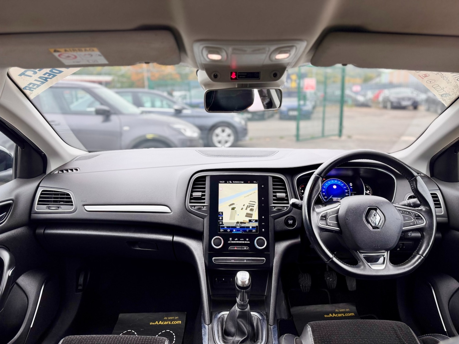 Used Renault Megane 2016 for sale - 76366327: Photo 10