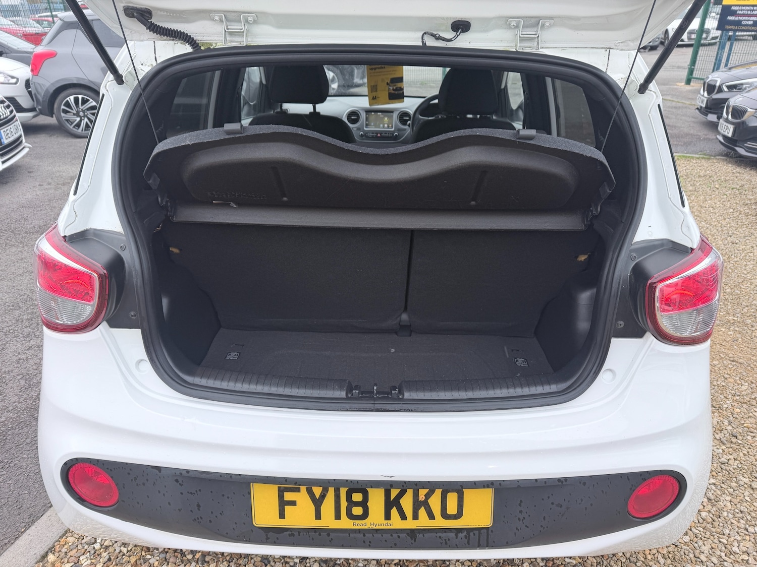 Used Hyundai i10 2018 for sale - 77461448: Photo 18