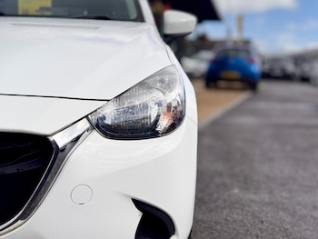 Used Mazda Mazda2 2015 for sale - 76599580: Photo