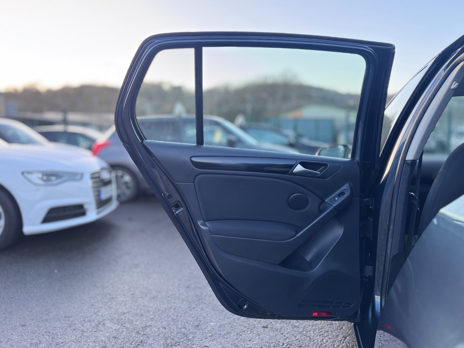 Used Volkswagen Golf 2012 for sale - 77051748: Photo 39