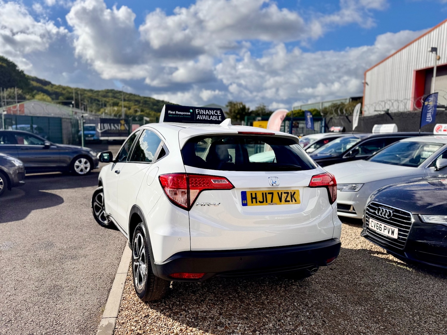 Used Honda HR-V 2017 for sale - 76160740: Photo 8