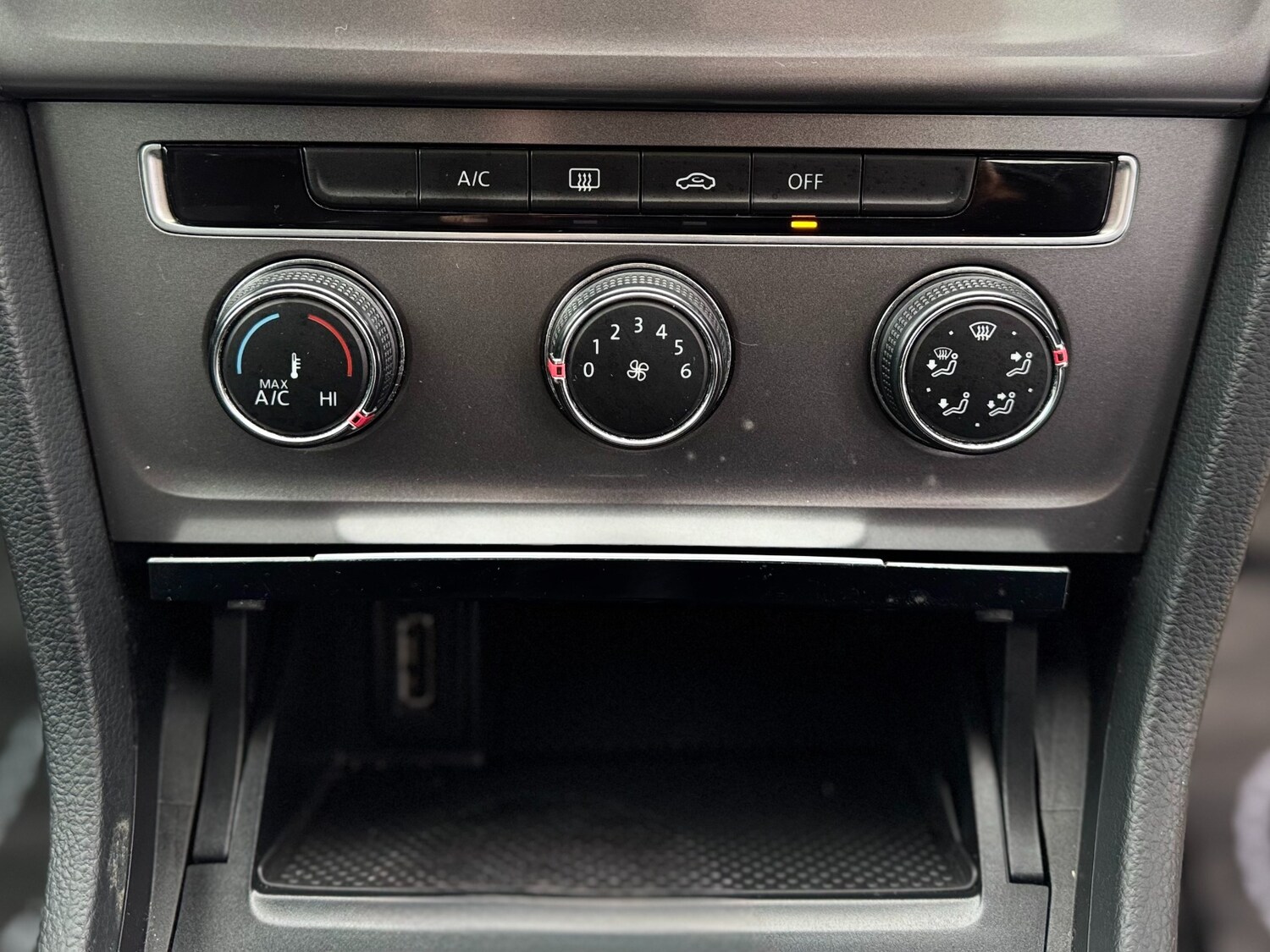 Used Volkswagen Golf 2013 for sale - 78139341: Photo 32