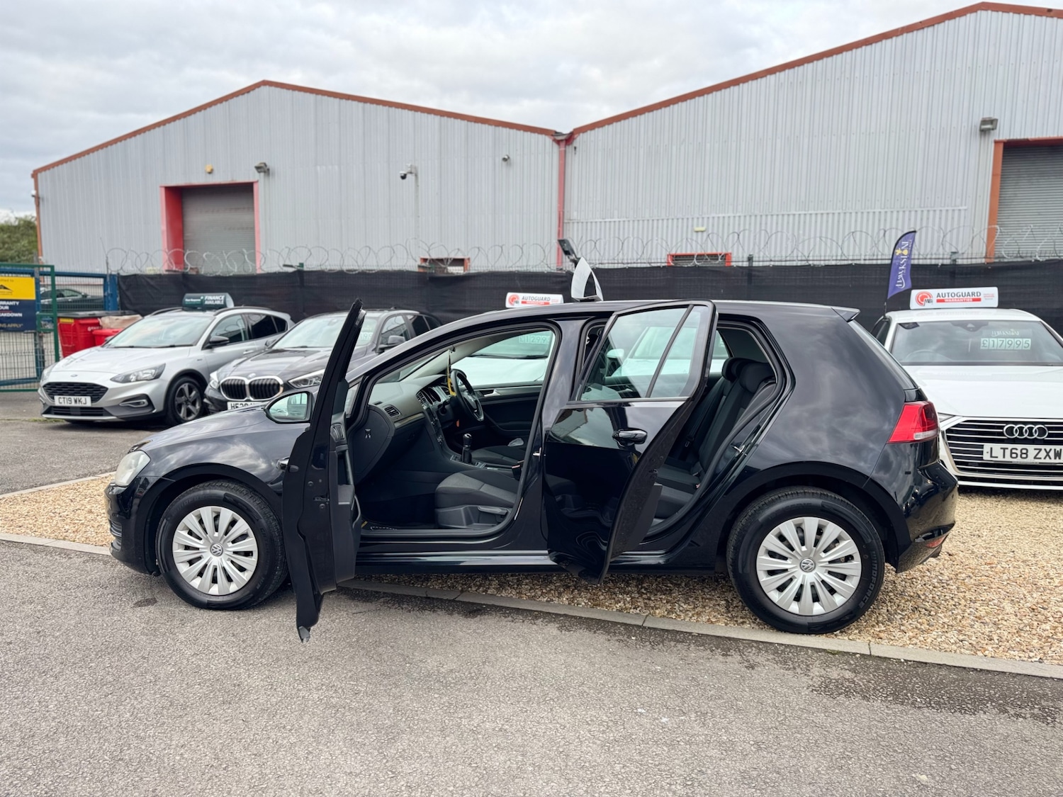 Used Volkswagen Golf 2013 for sale - 78139341: Photo 41