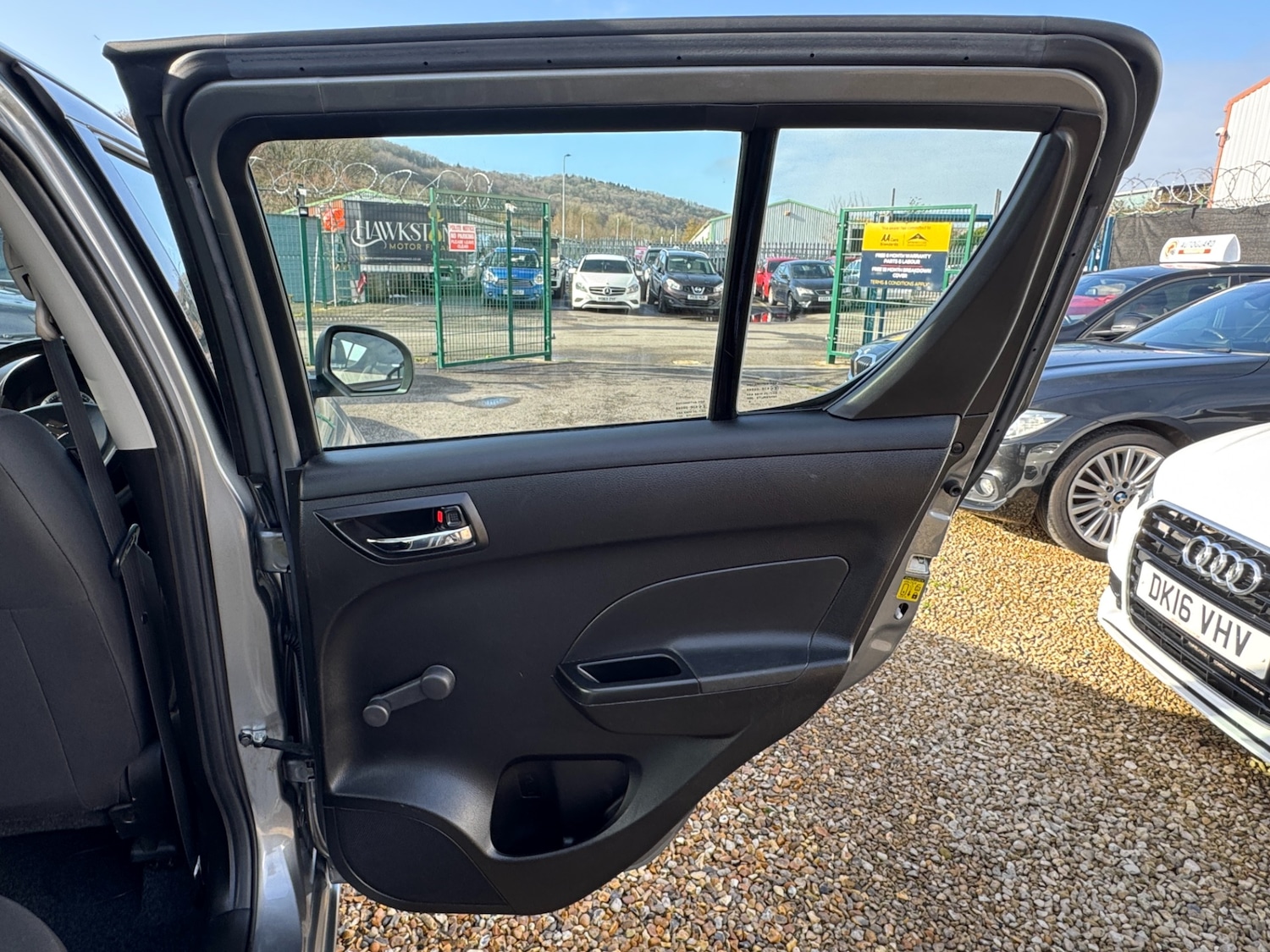 Used Suzuki Swift 2015 for sale - 78144544: Photo 37