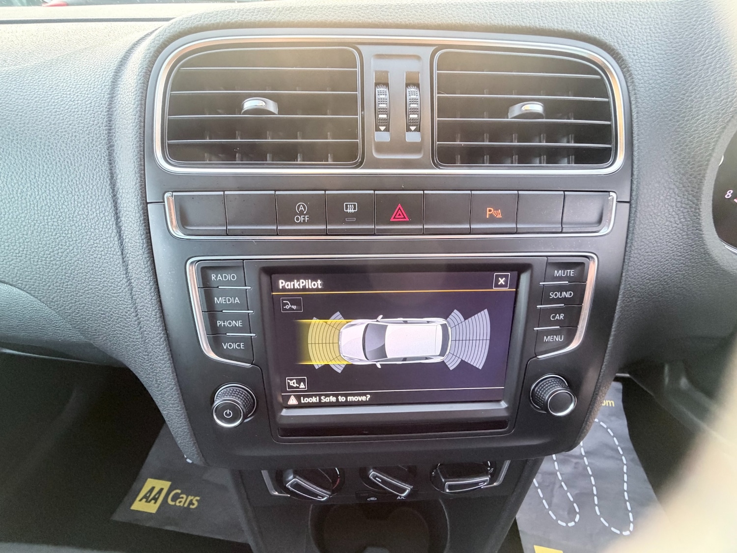 Used Volkswagen Polo 2016 for sale - 77953721: Photo 33