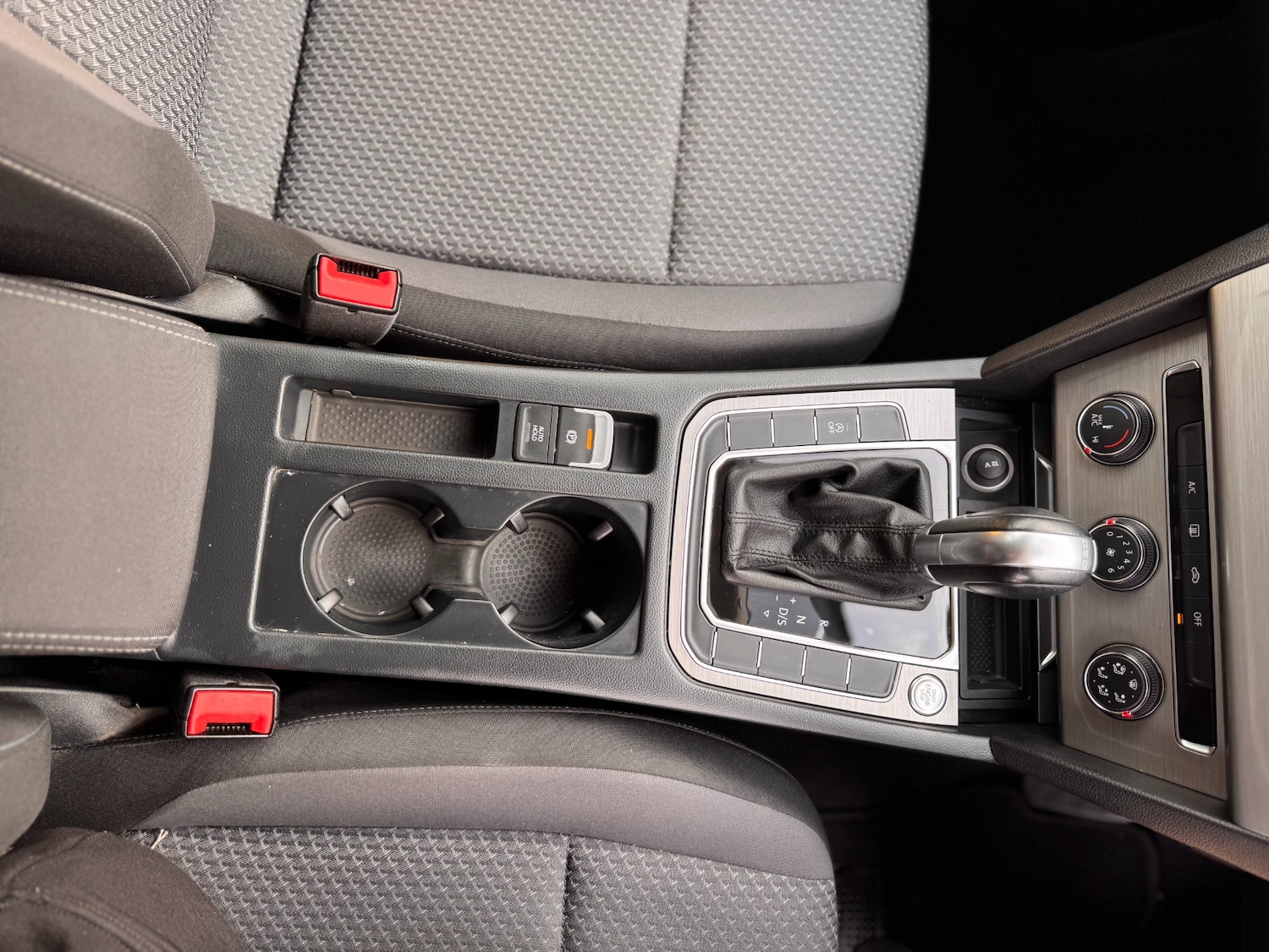 Used Volkswagen Passat 2015 for sale - 76159734: Photo 34