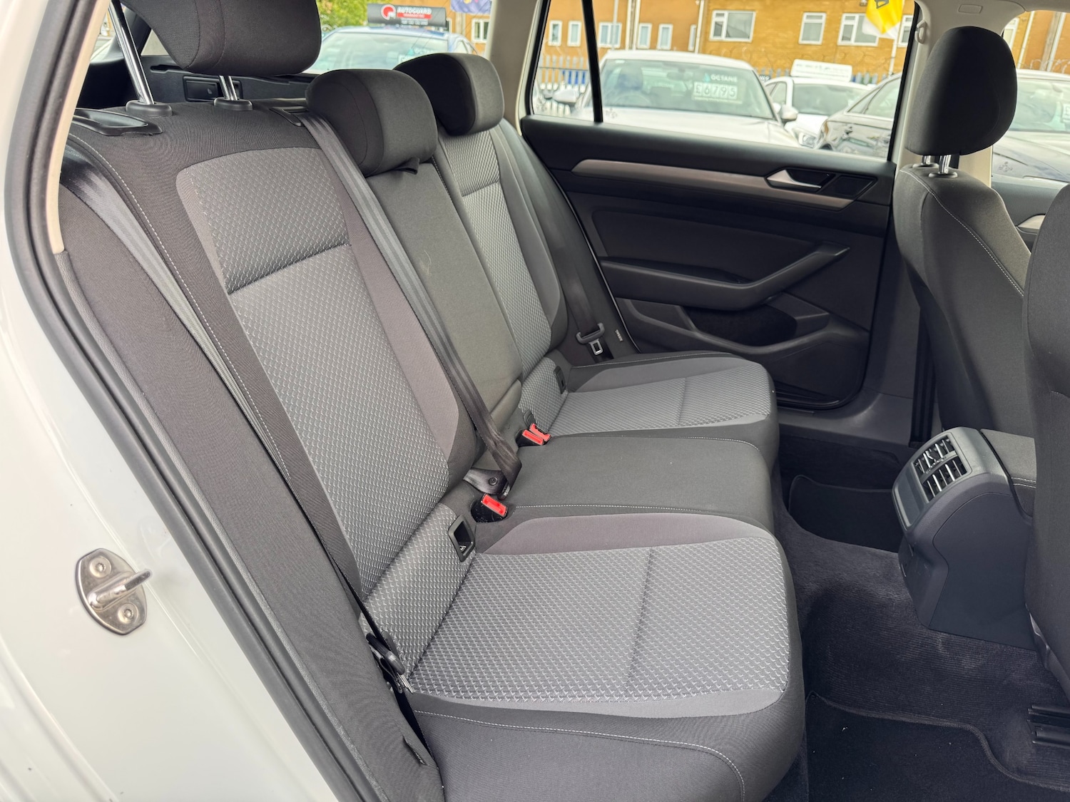Used Volkswagen Passat 2015 for sale - 76159734: Photo 37