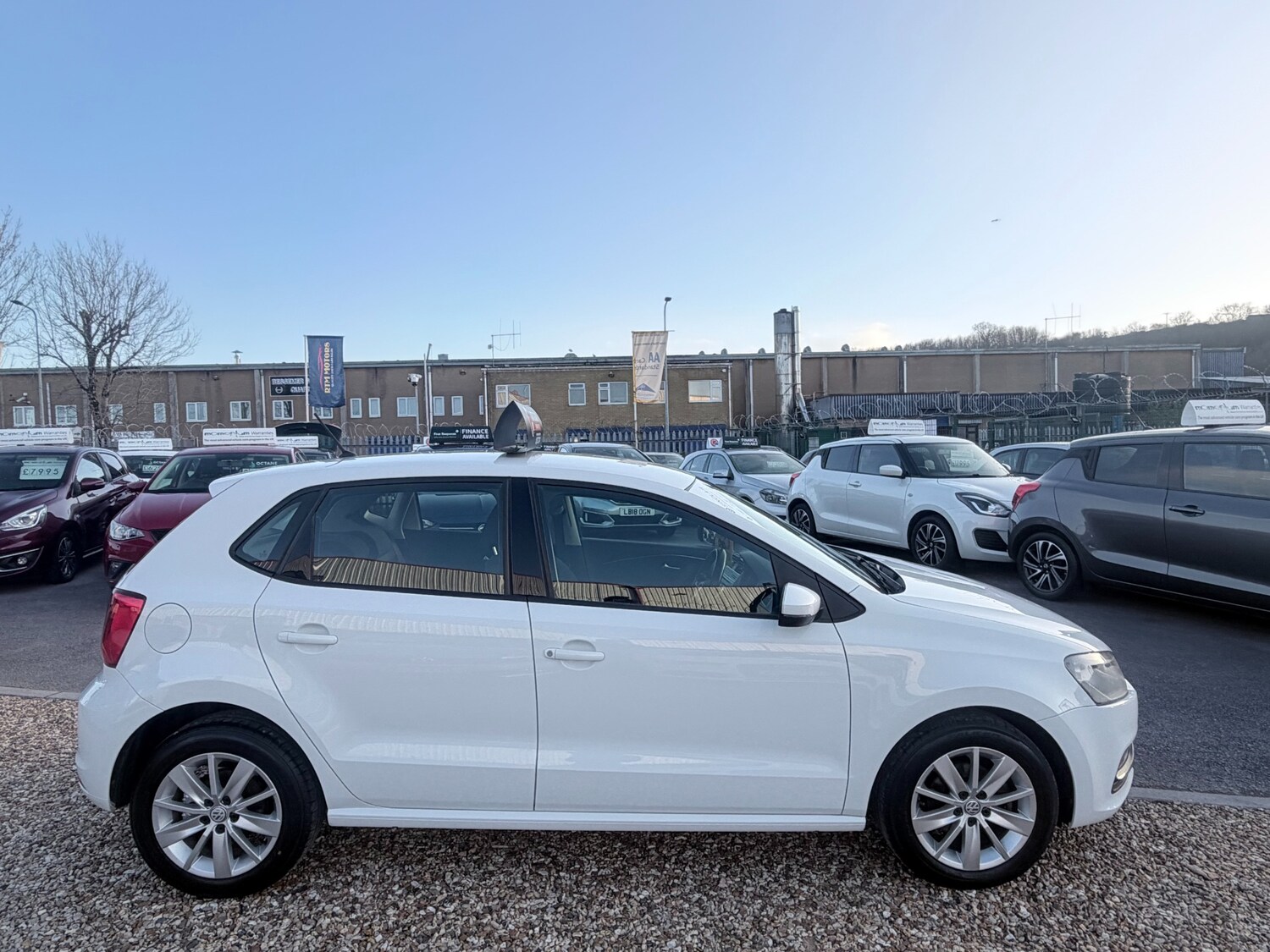 Used Volkswagen Polo 2015 for sale - 77950693: Photo 11