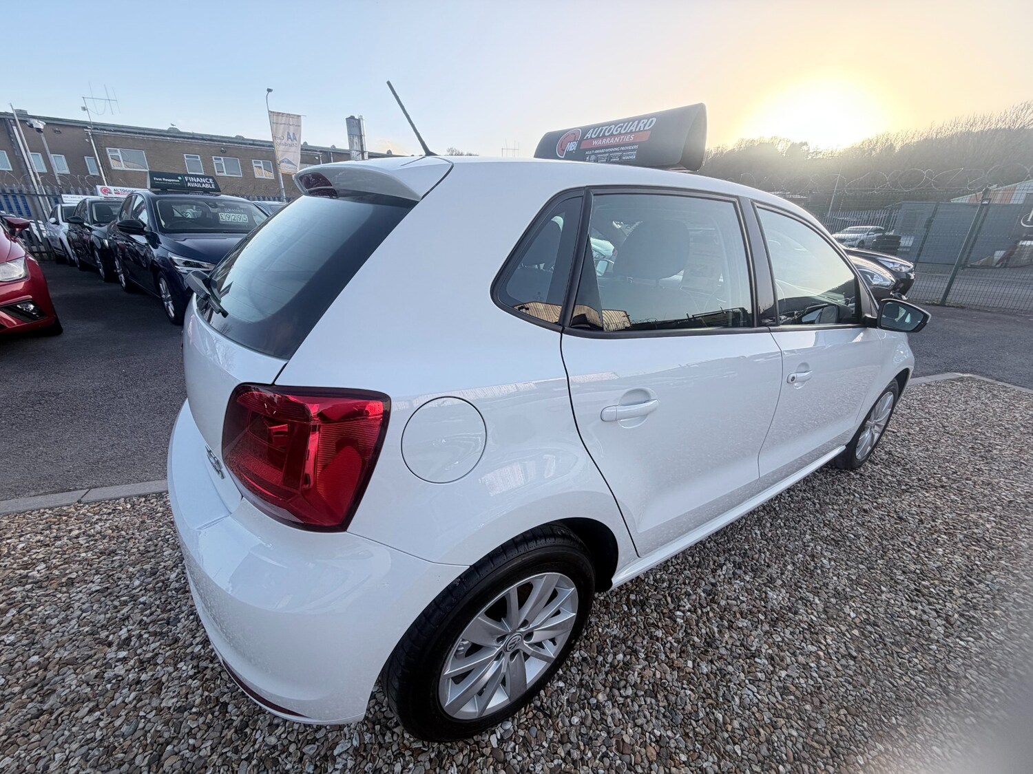 Used Volkswagen Polo 2015 for sale - 77950693: Photo 13