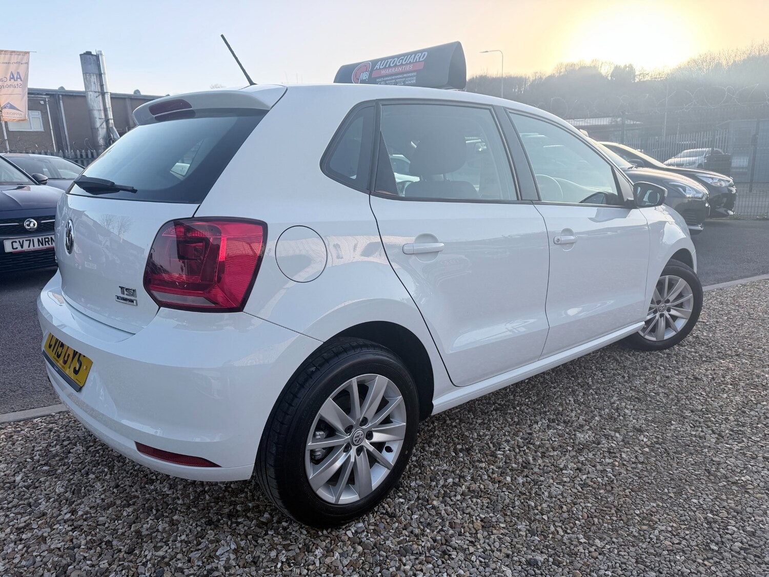 Used Volkswagen Polo 2015 for sale - 77950693: Photo 5