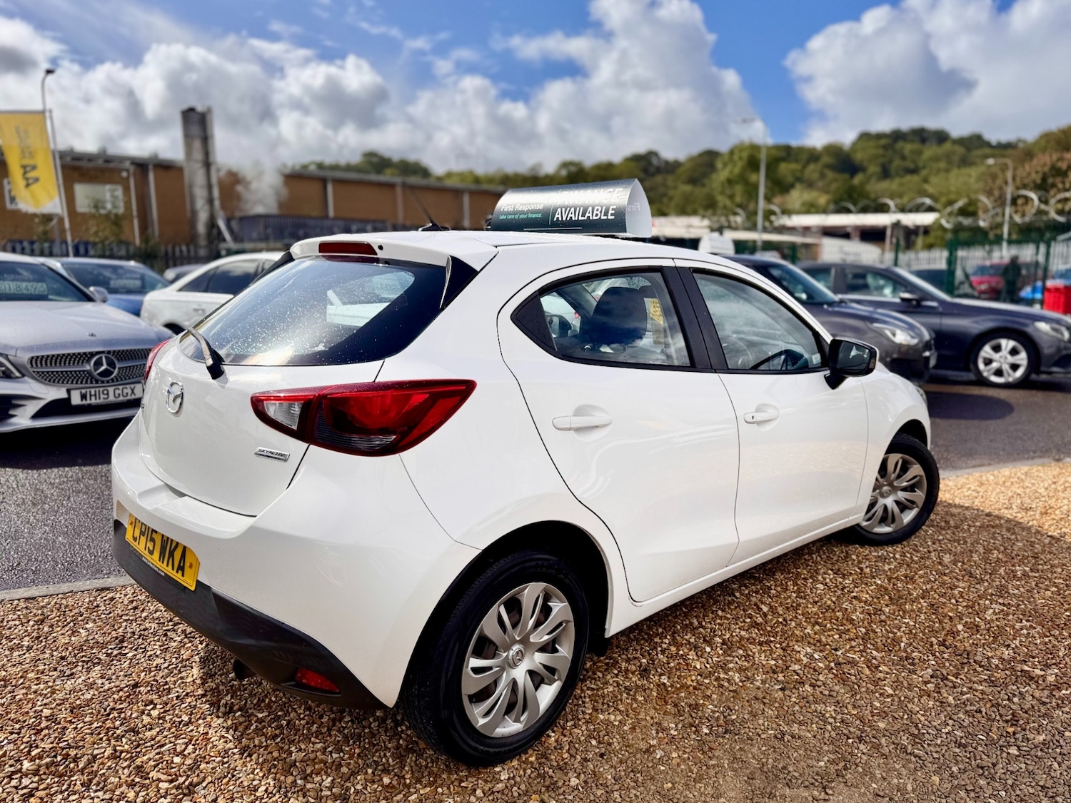 Used Mazda Mazda2 2015 for sale - 76932328: Photo 5