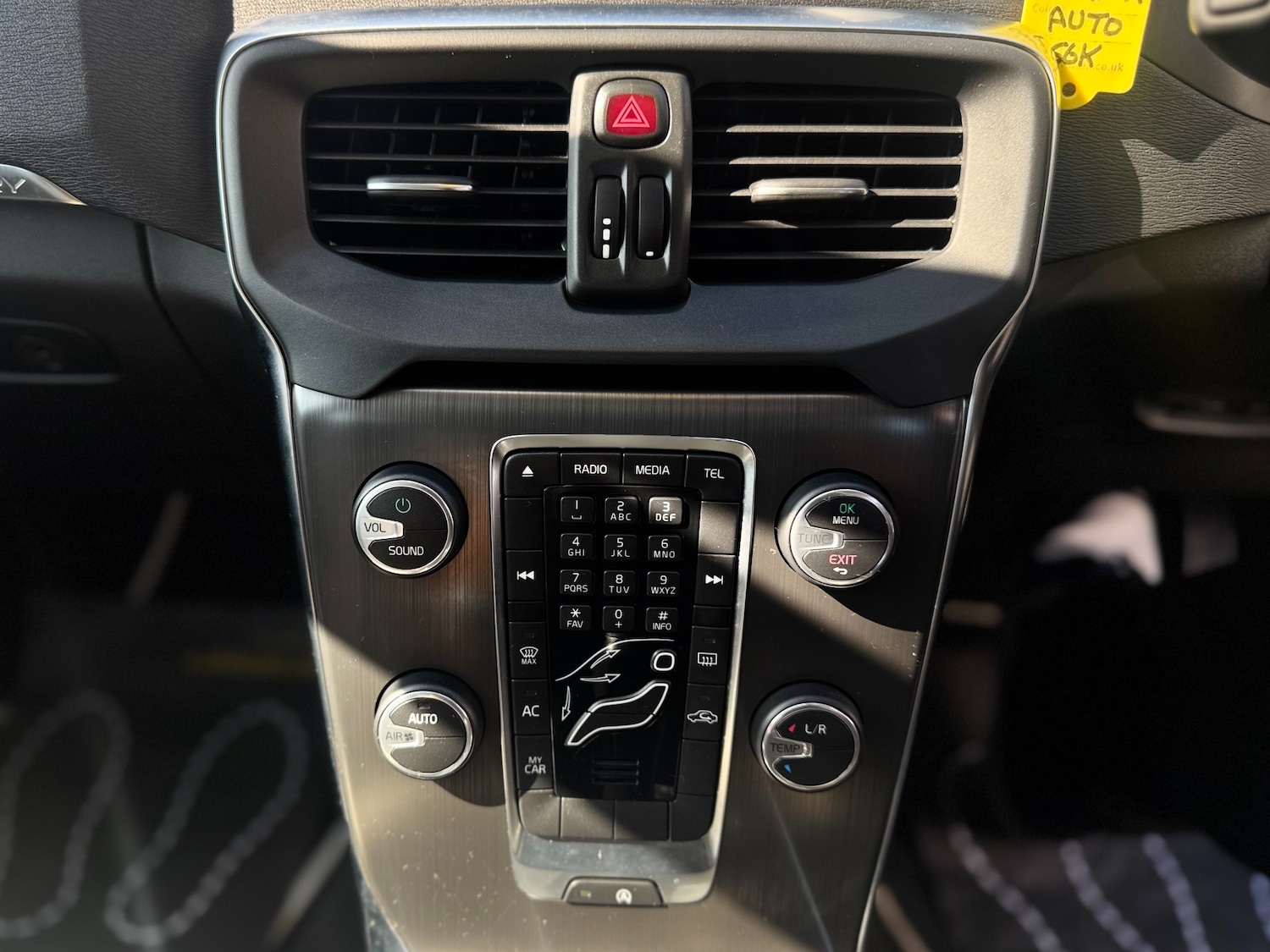 Used Volvo V40 2014 for sale - 78083843: Photo 34