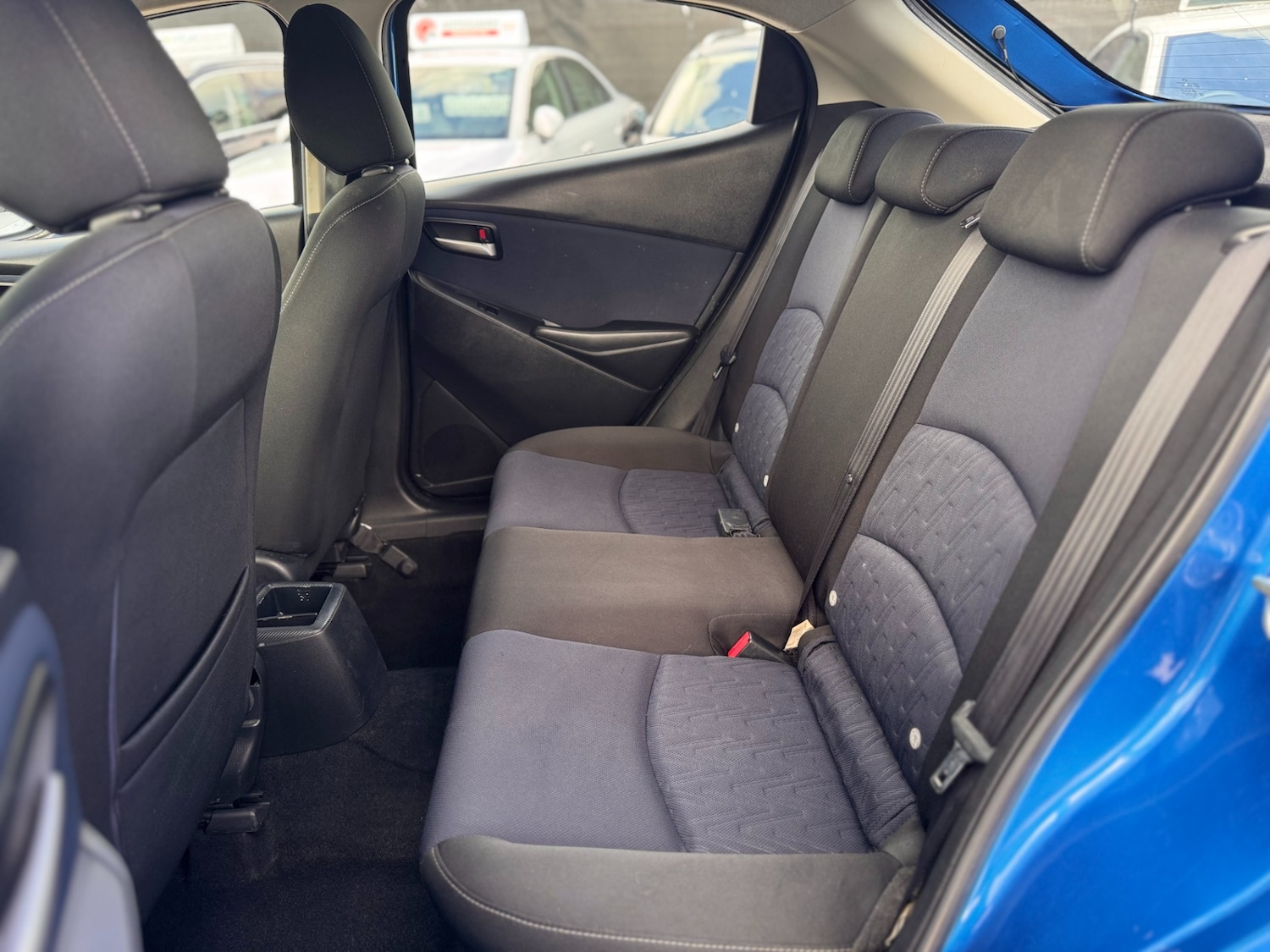 Used Mazda Mazda2 2015 for sale - 77543859: Photo 41