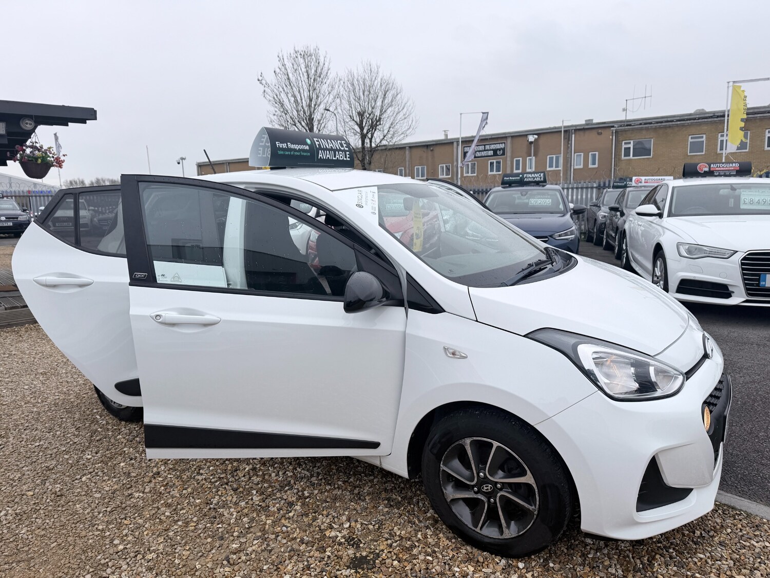 Used Hyundai i10 2018 for sale - 77618330: Photo 43