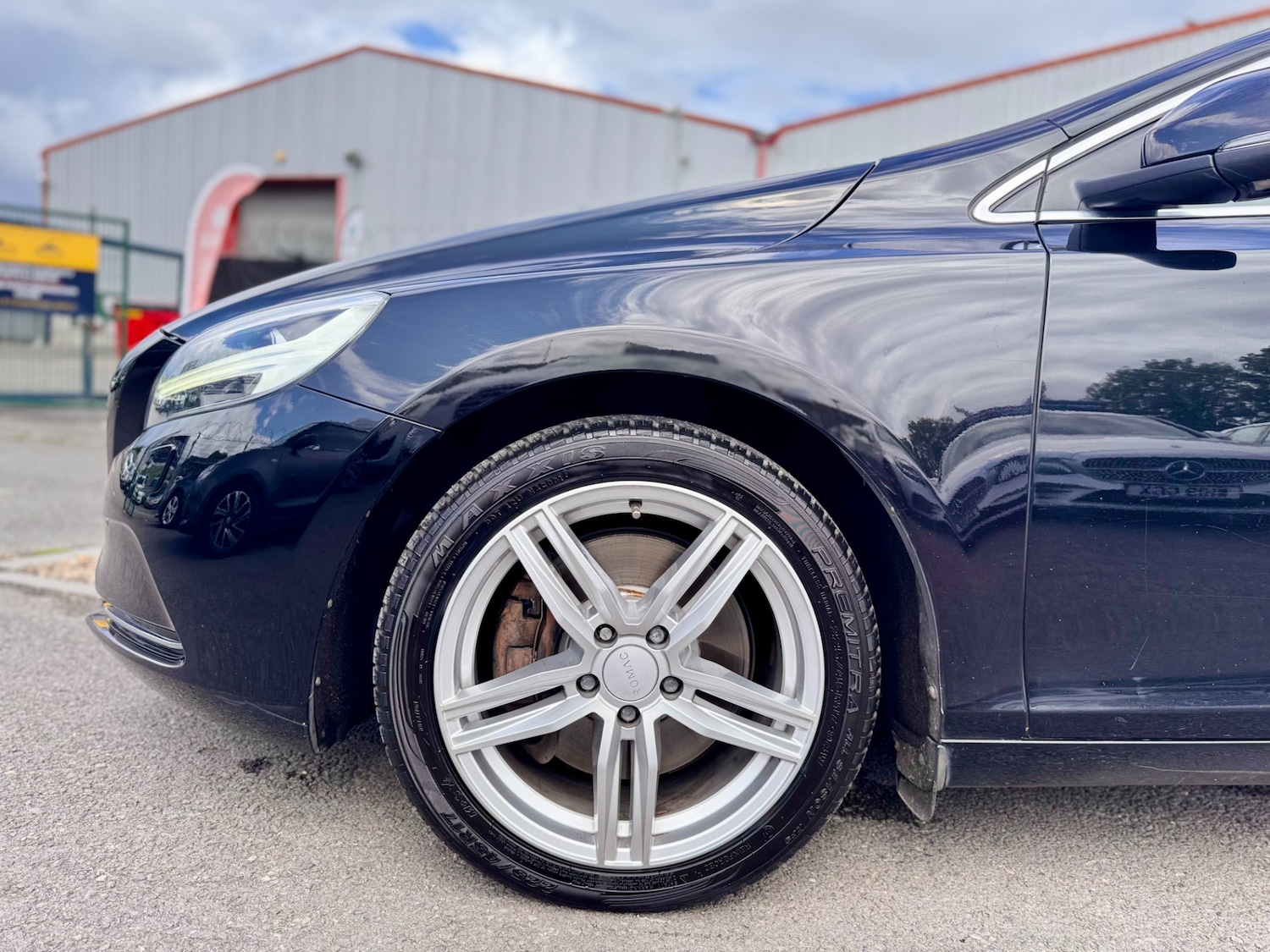 Used Volvo V40 2018 for sale - 76577538: Photo 24