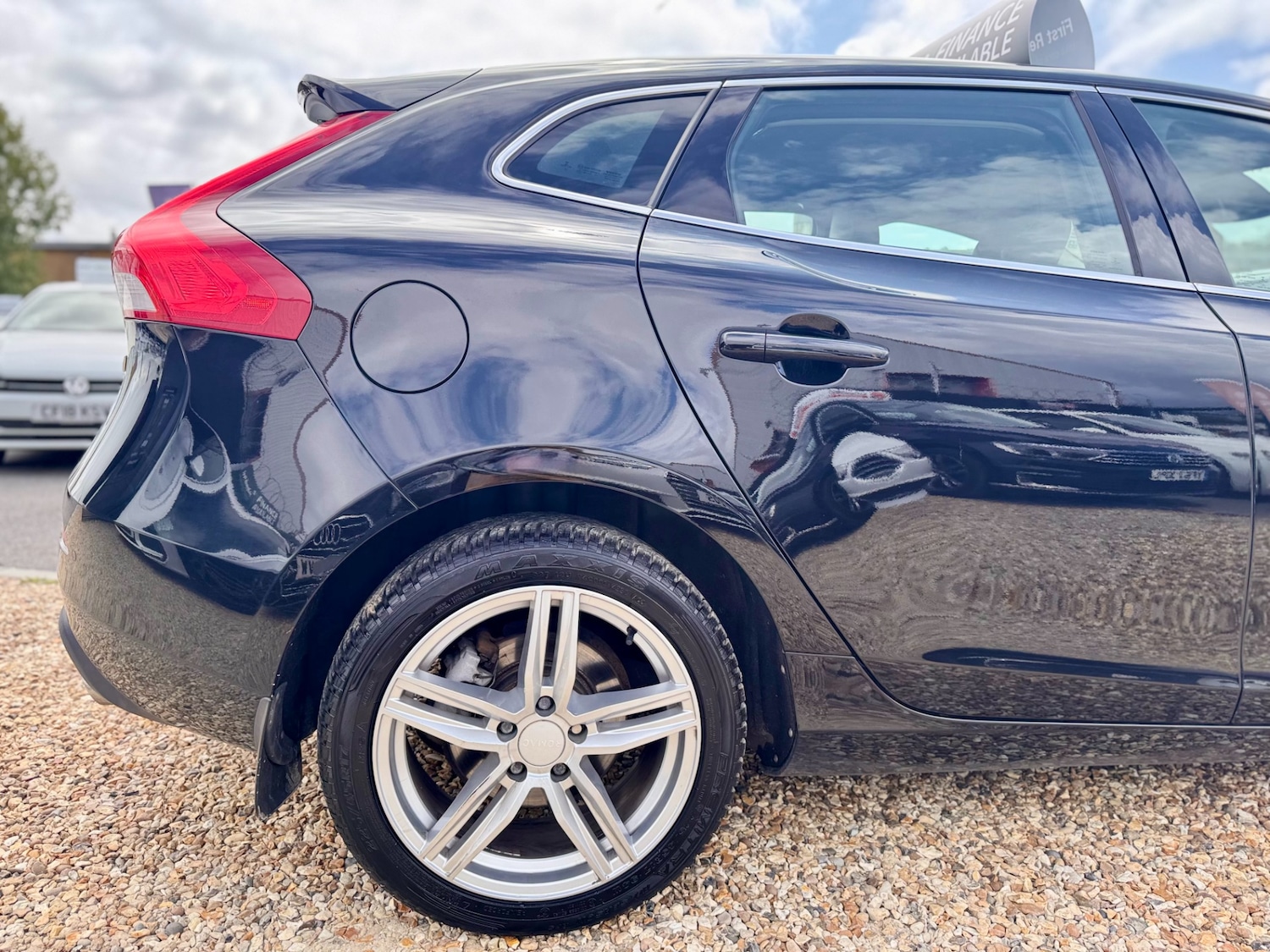 Used Volvo V40 2018 for sale - 76508632: Photo 22