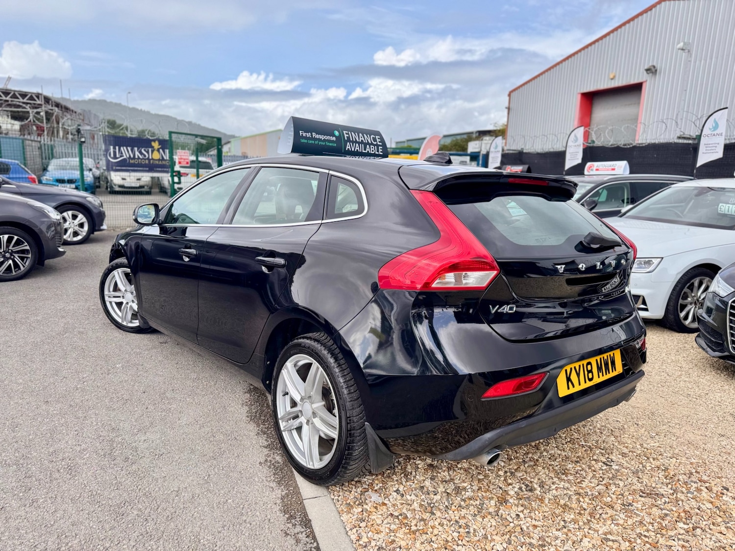 Used Volvo V40 2018 for sale - 76508632: Photo 6